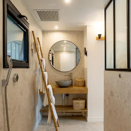 Le Des Iles D'or 4* הייר
