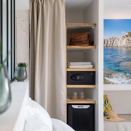 Le Des Iles D'or Отель 4*