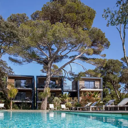 Hotell Le Des Iles D'or 4*