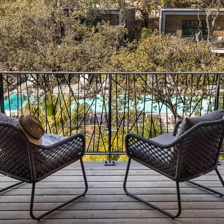 Le Des Iles D'or 4* הייר
