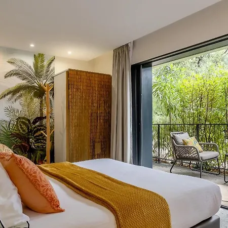 Hotell Le Des Iles D'or